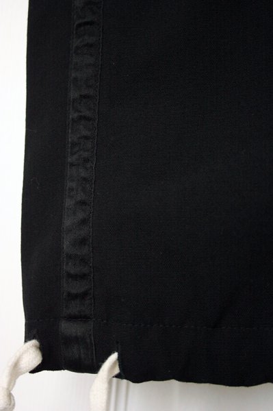 number nine aw 2005 destroyed sweatpants (5).JPG