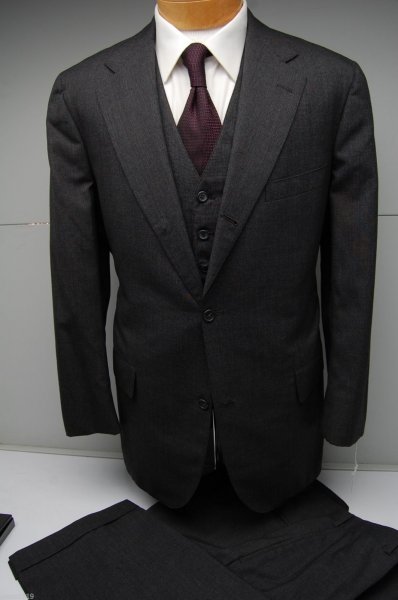 Suit2.JPG