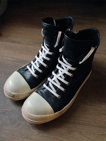 ro-ramones-sneaker-1.jpg