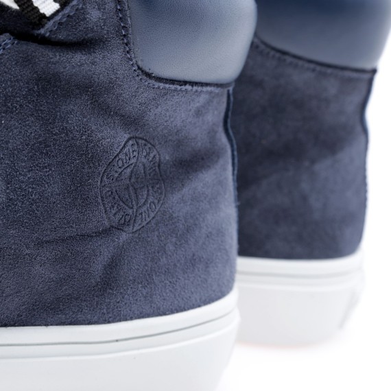 stone-island-x-diemme-suede-hi-spring-summer-2013-3-570x570.jpg