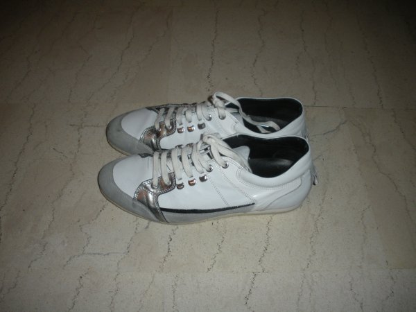 neil-barrett-sneakers-white-02.JPG