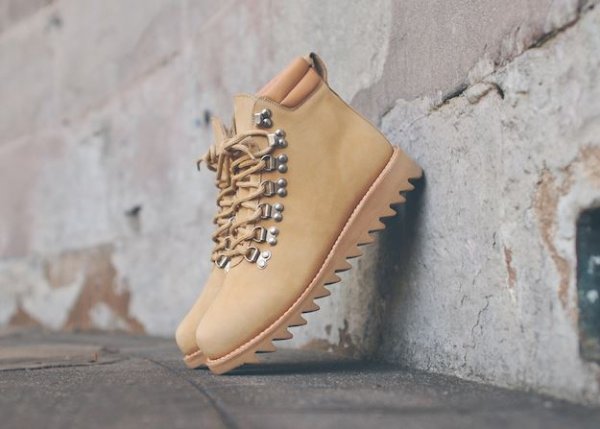 Caminando x Ronnie Fieg - Ripple Mountain Mid Wheat (2014DEC).JPG