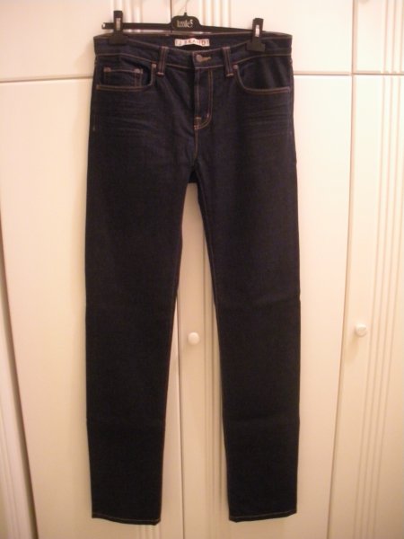 jbrand-jeans-indigo-01.JPG