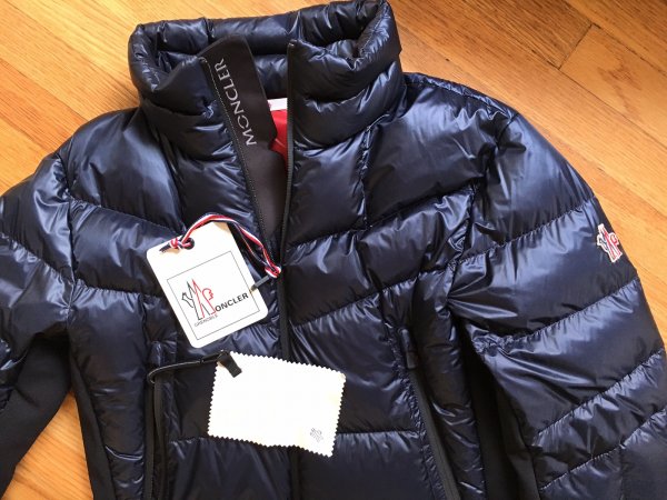 moncler top.JPG