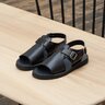 MARGARET HOWELL / SCOUT SANDAL / LEATHER BLACK / SS23 / EU 42