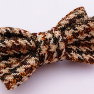 Harris Tweed wool bow tie.