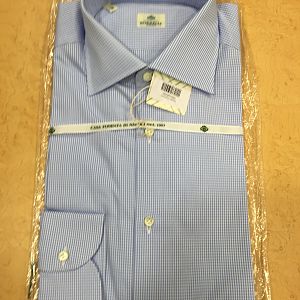Gianni Checked Shirt In Sky Blue & White - US 15.75- IT 40
Actual Shirt