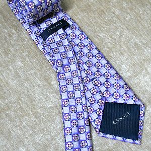 Brioni Tie

Price: 109 USD