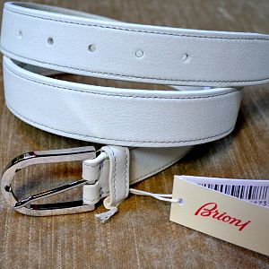 Brioni Belt Leather For Sale

Price: 139,- USD