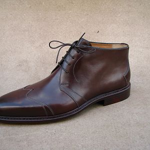 Erik Martin Lawart     
 Prague Bespoke shoemaker 
                Lawart.cz