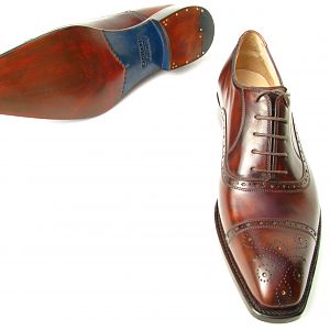 Erik Martin Lawart     
 Prague Bespoke shoemaker 
                Lawart.cz