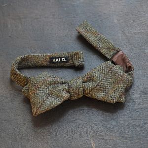 hand made English Tweed bowtie by Kai D.  Made in New York