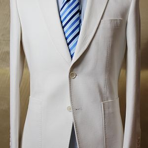 cotton casual jacket 

http://item.taobao.com/item.htm?spm=a1z10.3.0.110.Imhmpe&id=17114423165&