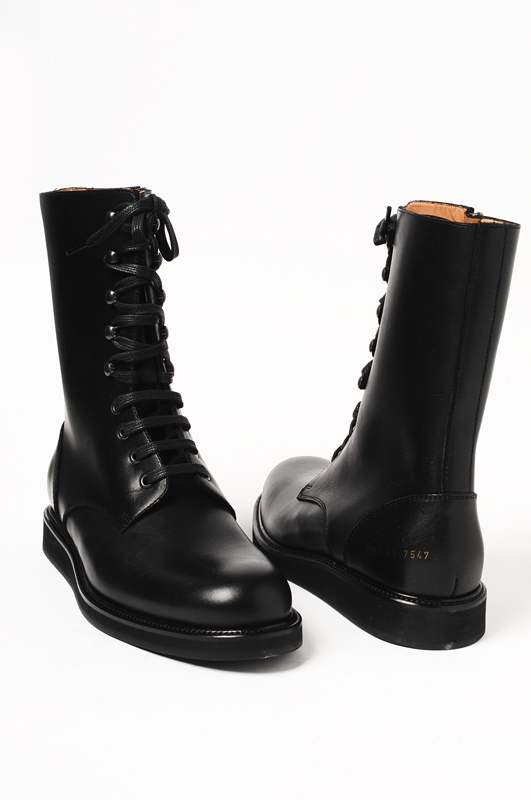 COMMON PROJECTS
Officer´s Combat Black Boot
