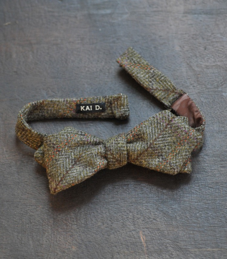 hand made English Tweed bowtie by Kai D.  Made in New York