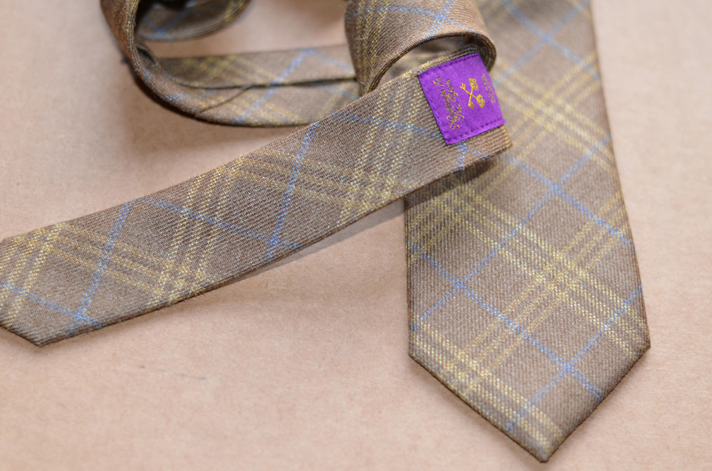 Handmade Narrow Wool Tie
www.metroretroapparel.com