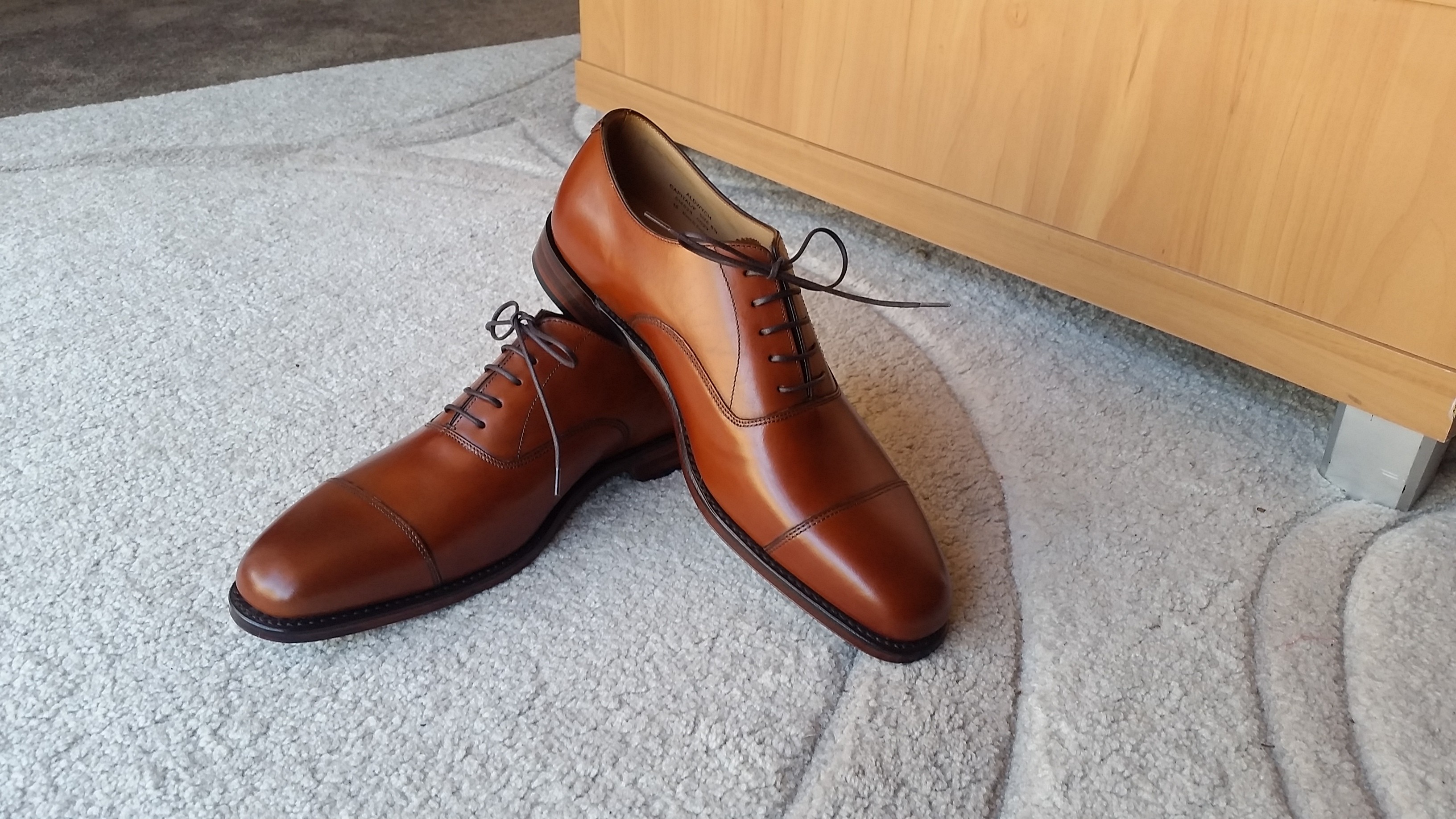 loake mahogany