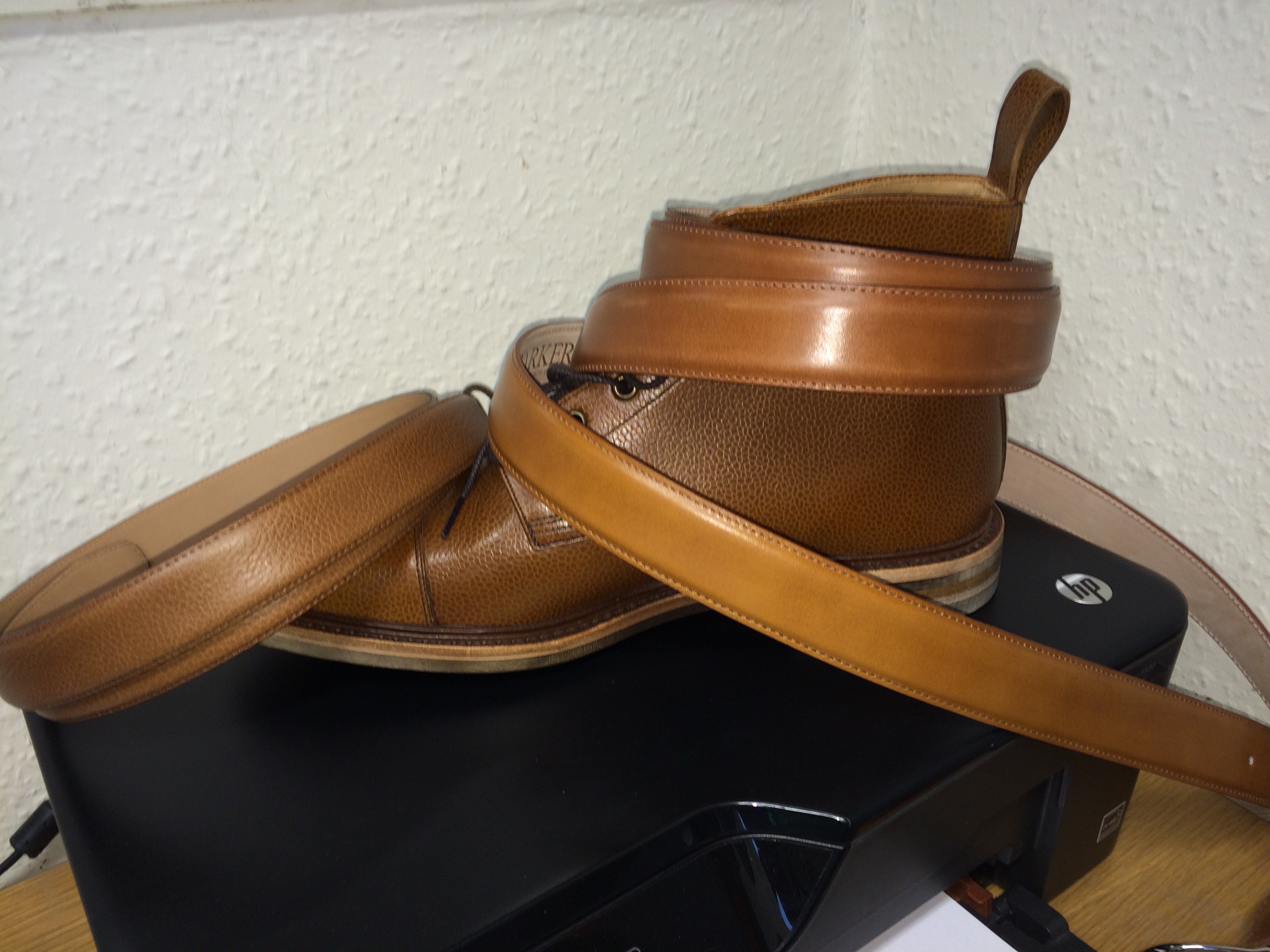 loake tan belt