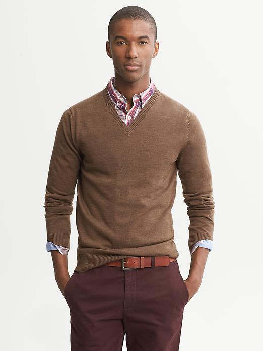 Sweater thread. Is the key to a V-neck sweater just a shirt collar that ...