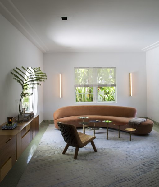 Stephan-Weishaupt-Miami-house-Max-Zambelli-photo-Remodelista-1466x1719.jpg