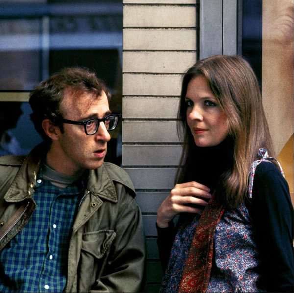 1977-Woody-Allen-and-Diane-Keaton-in-the-film-Annie-Hall.jpg