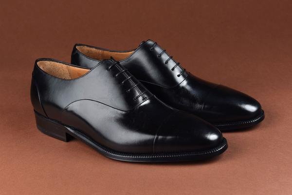 Black quarter-brogues with a suit in an NYC biglaw firm? | Styleforum