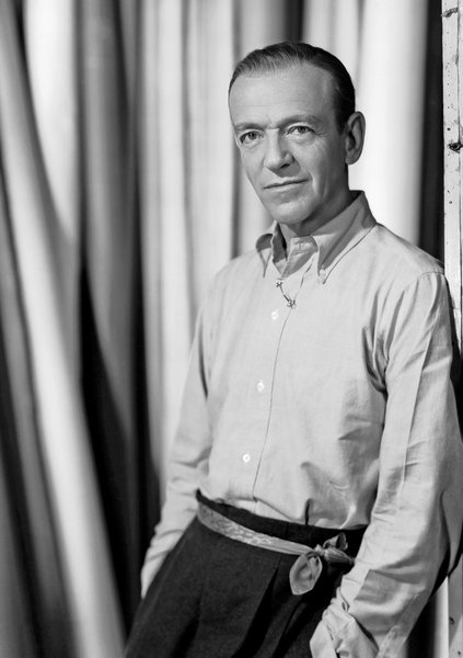 Fred-Astaire-wearing-an-OCBD-shirt-casually.jpg