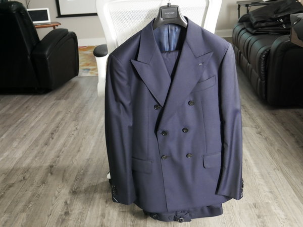 Navy Guabello  DB Suit w Light.JPG