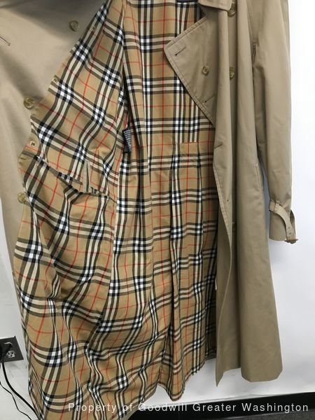 Vintage Burberrys Trench Is This Real, How Can You Tell If A Vintage Burberry Trench Coat Is Real Or Fake