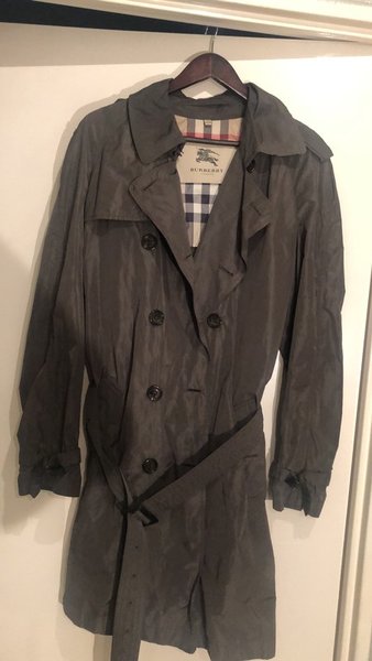 Burberry trench.jpeg