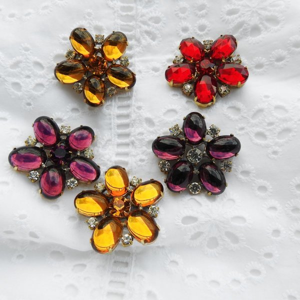 flower buttons zaza of canadaDSCN1031.jpg