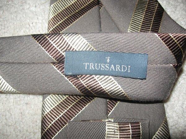 new trussardi tie 2.JPG