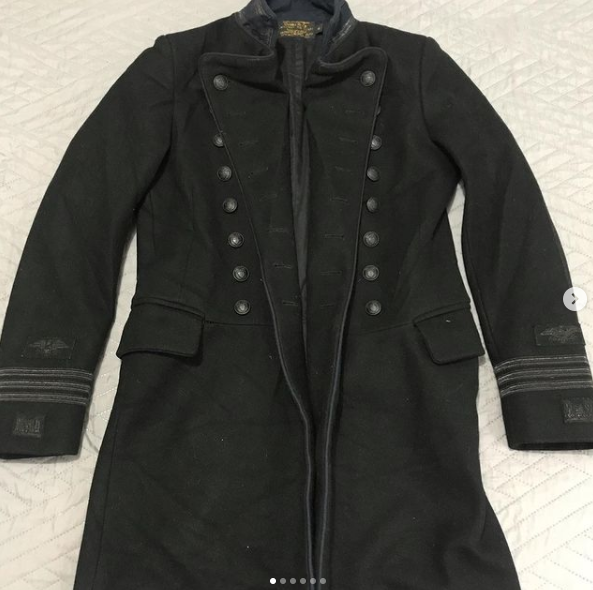 Coat.PNG