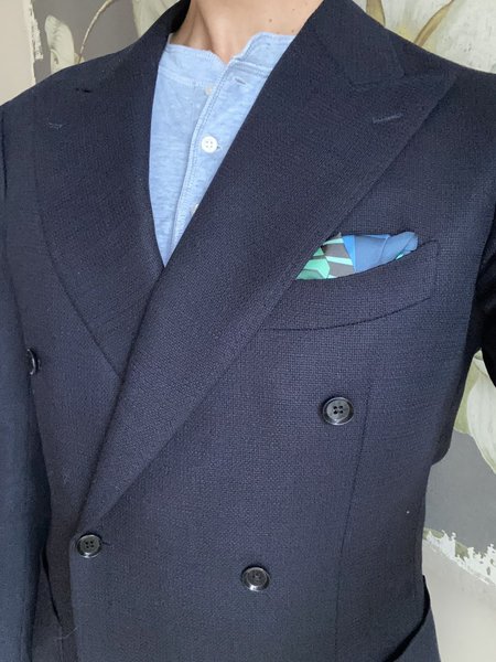 Ring Jacket Navy Blazer Balloon Wool_closeup left.jpg