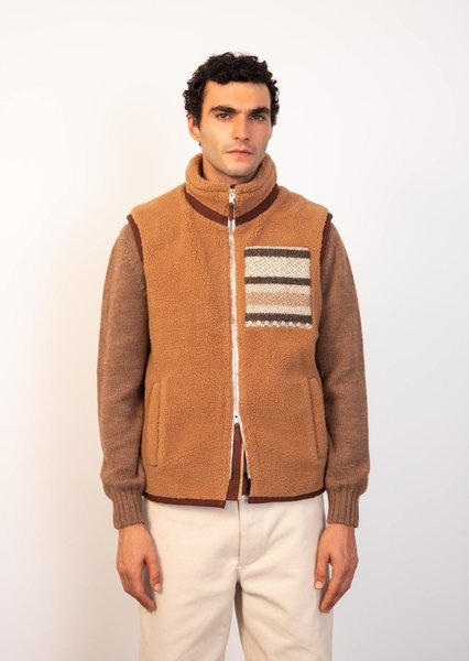 de-bonne-facture-sherpa-vest-local-french-wool-camel4.jpeg