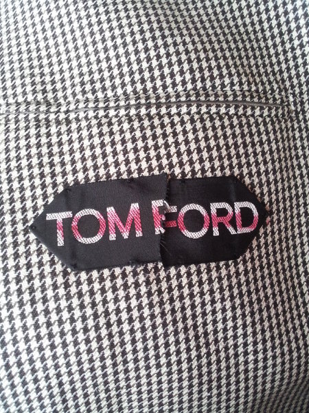 Tom Ford 36R (2).jpg