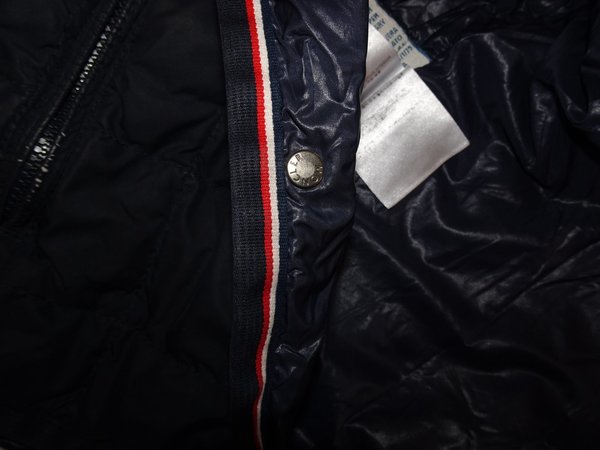 MONCLER GILET3.jpg