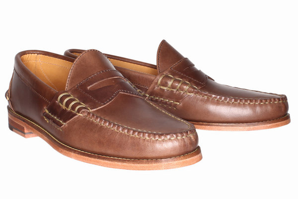 Epaulet Sewn by Hand Penobscot Natural Chromexcel