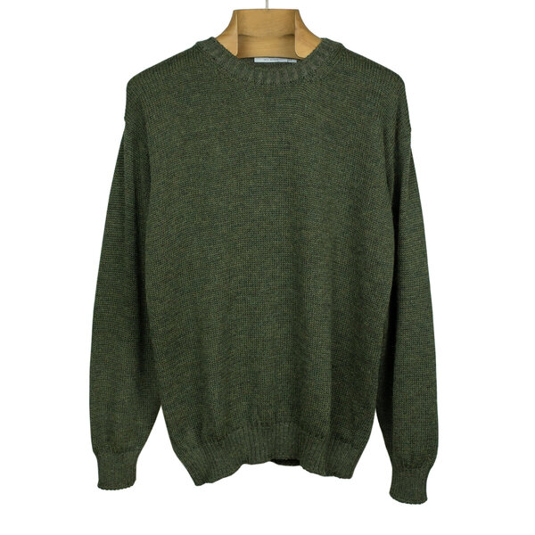 Inis_Meain_Ireland_FW23_Crewneck_sweater_in_Avocado_green_merino,_cashmere,_alpaca_&_silk (6).jpg