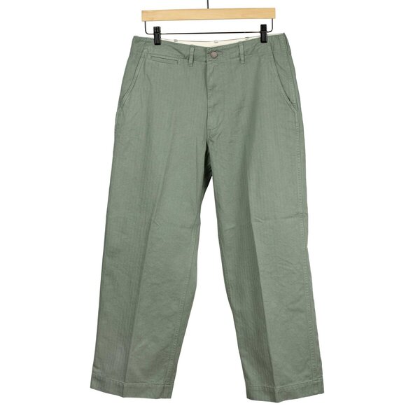 Beams_Plus_Japan_Military_flat_front_trousers_in_Sage_green_cotton_herringbone (9).jpg