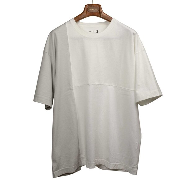 TSS_Made_In_Japan_Spring_Summer_2024_SS24_Color_paneled_relaxed_fit_tee_in_shades_of_grey_and_...jpg