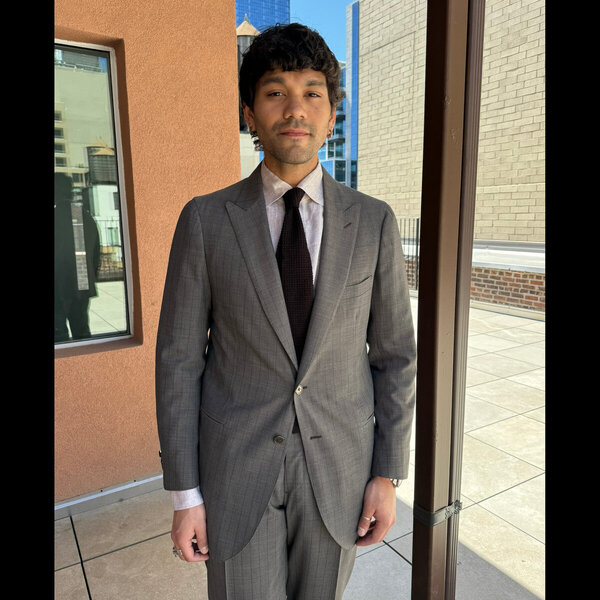 gray_suit_3.jpg