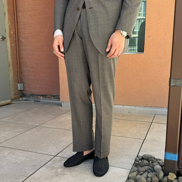 gray_suit_8.jpg