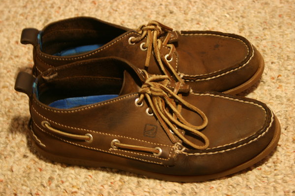 7.5 sperry chukkas.JPG