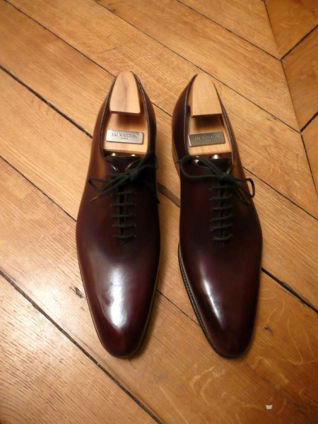 JM WESTON FLORE 402 WITH WOODEN SHOE TREES & DUSTBAGS
