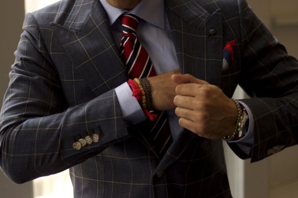 windowpane-suit-suitsupply-details-bracelets-tie-men-style-fashion-blog.jpg