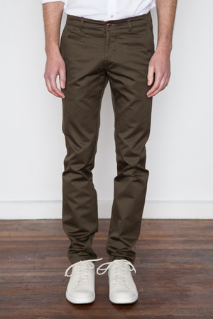 wings-horns-olive-west-point-chino-ss13.jpg