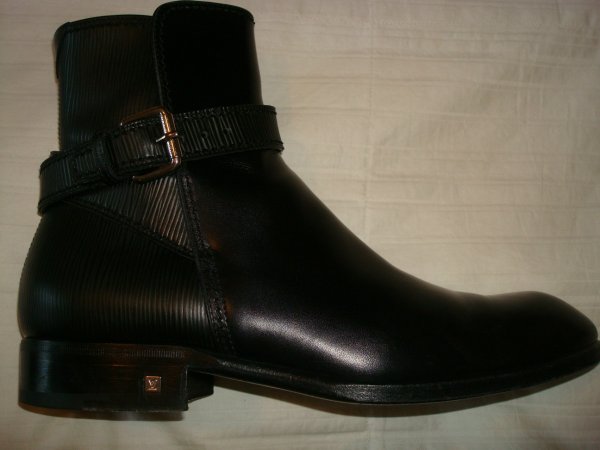 louis-vuitton-lv-botas-epi-6-armani-dior-dg-zegna-mdn_MLM-F-3300097958_102012.jpg