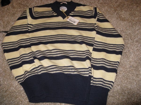 gant sweater 1.JPG