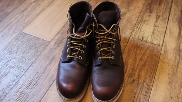 RED WING SHOES MEN CLASSIC ROUND TOE 8196